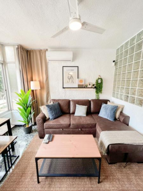 Cozy and Bright flat With Pool